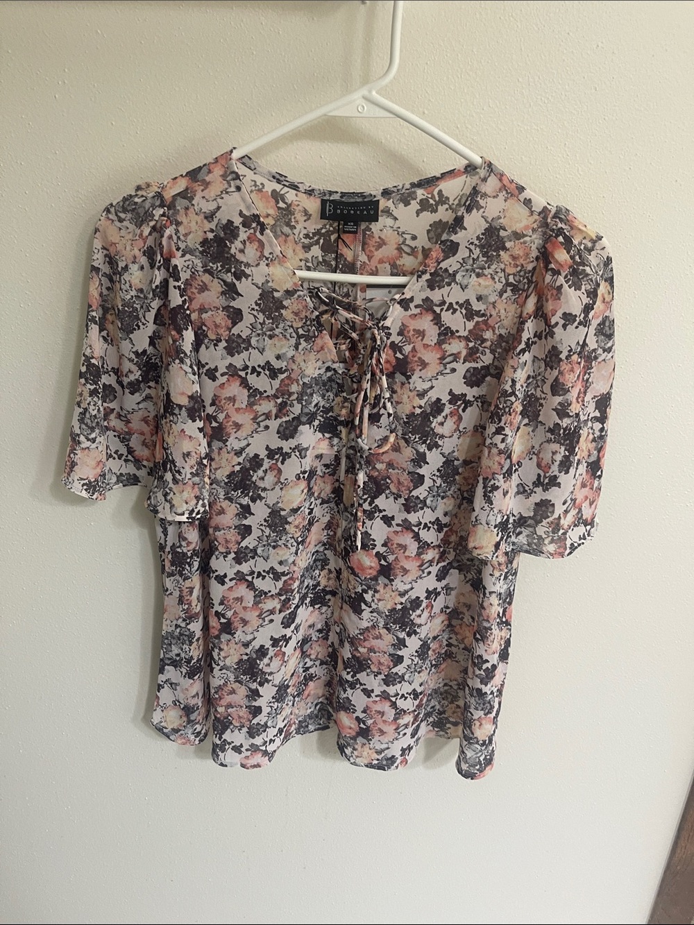 Floral Lace-Up V-Neck Blouse in Blush Multi